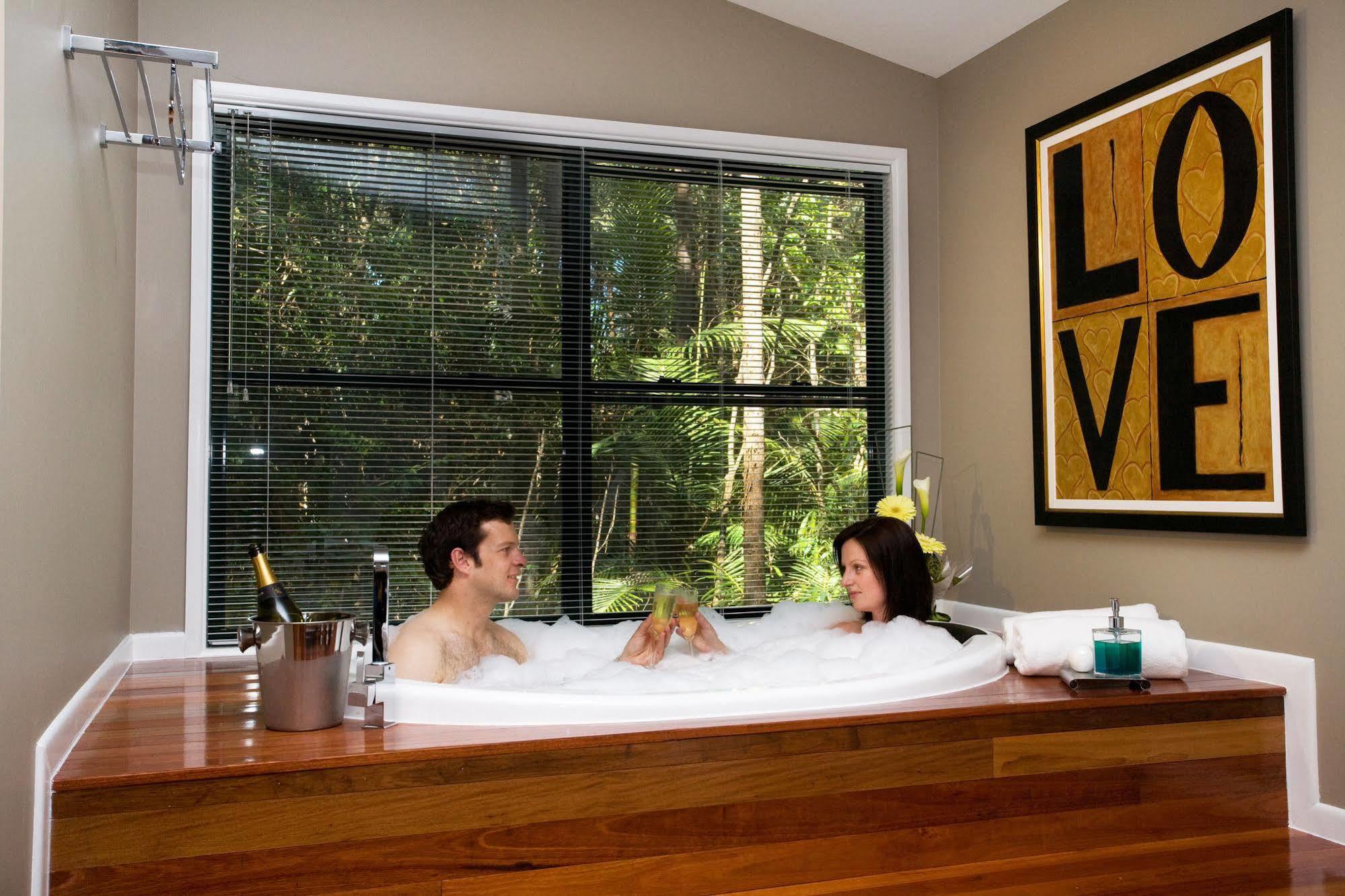 Amore On Buderim Rainforest Cabins Sunshine Coast Екстер'єр фото